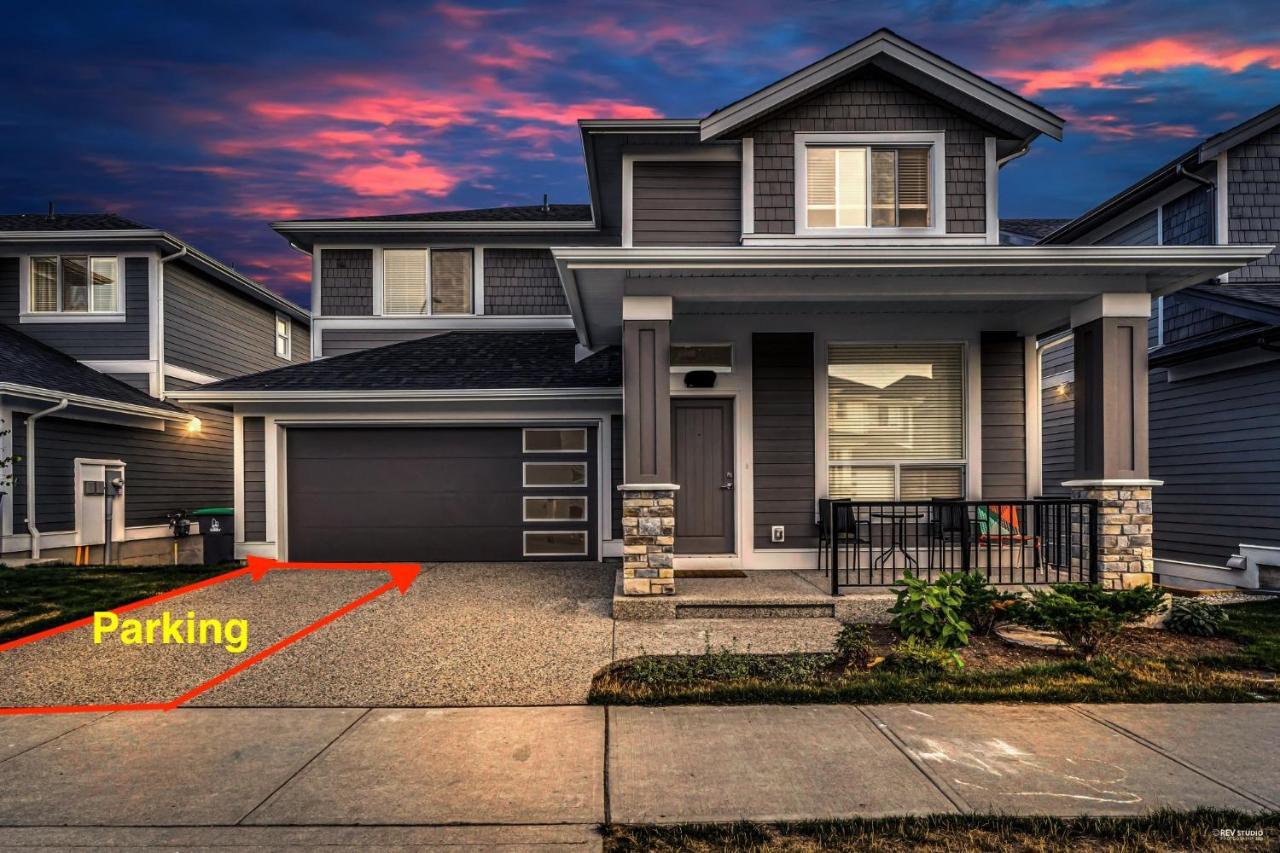 Brand New Ground Level, Close To Beach, Us Boarder Apartment *