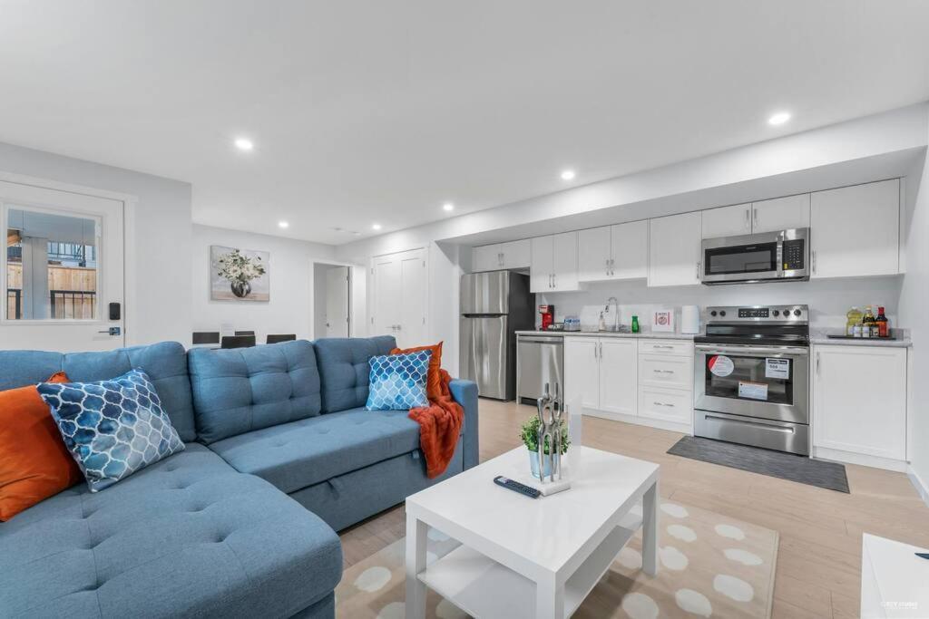 Brand New Ground Level, Close To Beach, Us Boarder Apartment Surrey