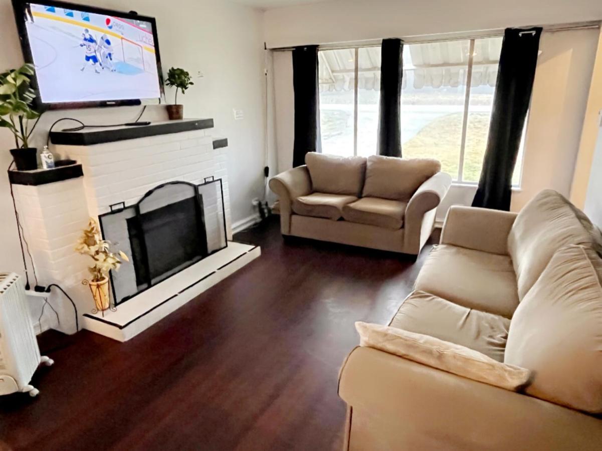 Vintage - 3 Bed House - North - Ping-pong And Pool Table - Tv Cable Holiday home Surrey