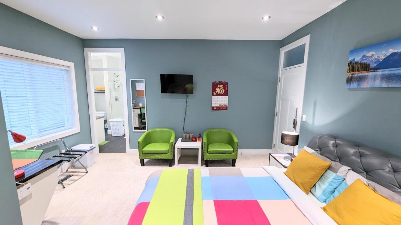 Spacious Ensuite Near Nature & Amenities Homestay *