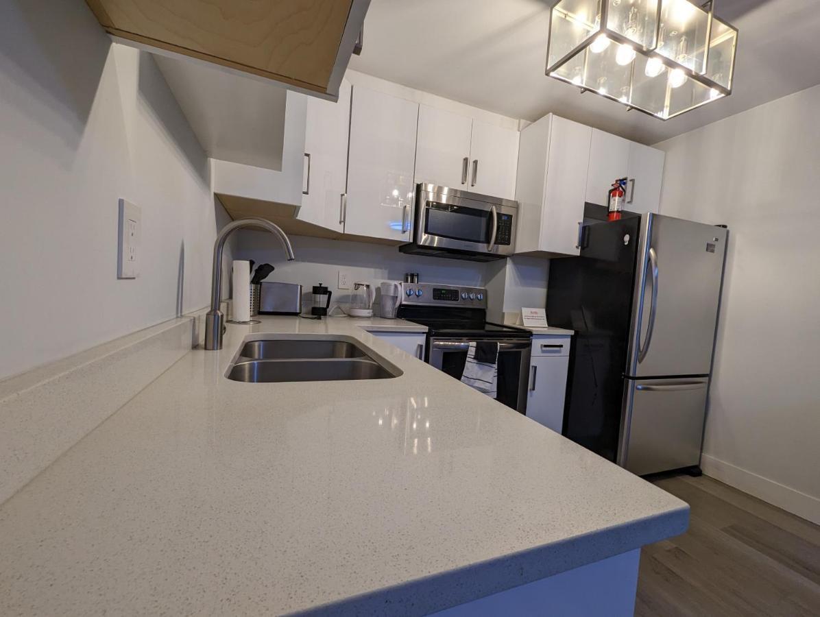 Apartment Modern & Luxurious In Surrey