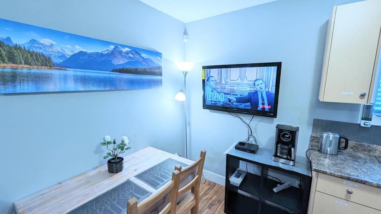 Entire Forest Near Nature & Amenities Guest house Surrey