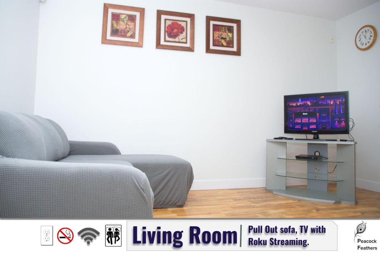 Stylish Guest With Free Parking - Sleep Up To 6 Apartment Surrey