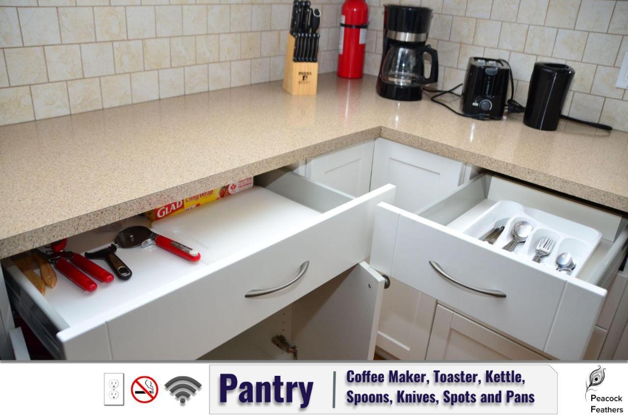 Stylish Guest With Free Parking - Sleep Up To 6 Apartment Surrey
