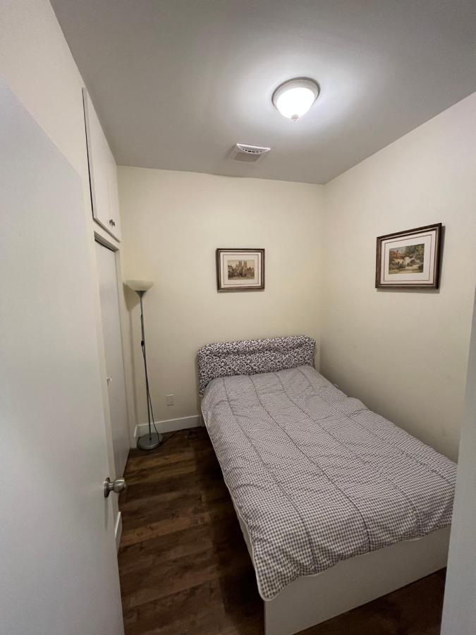 Apartment Furnished And Cozy Surrey
