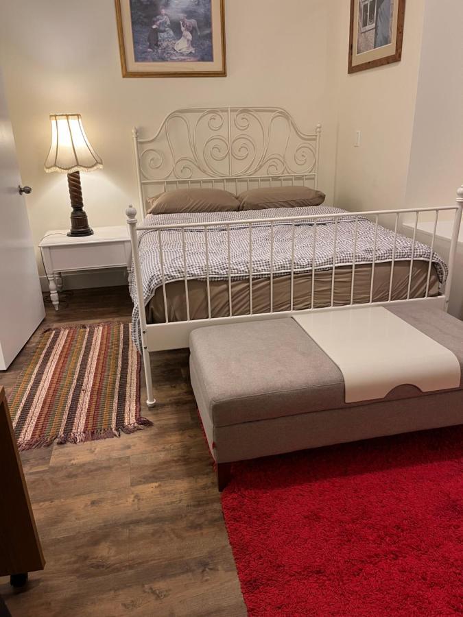 Furnished And Cozy *