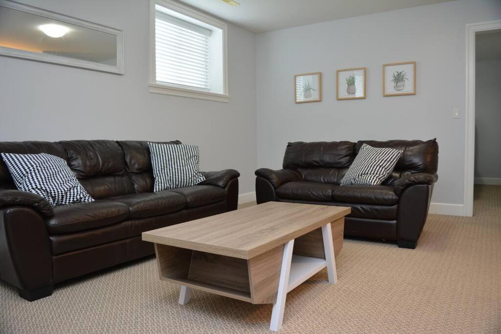 Apartment Beautiful 2 Bedroom Place In Surrey/langley Surrey
