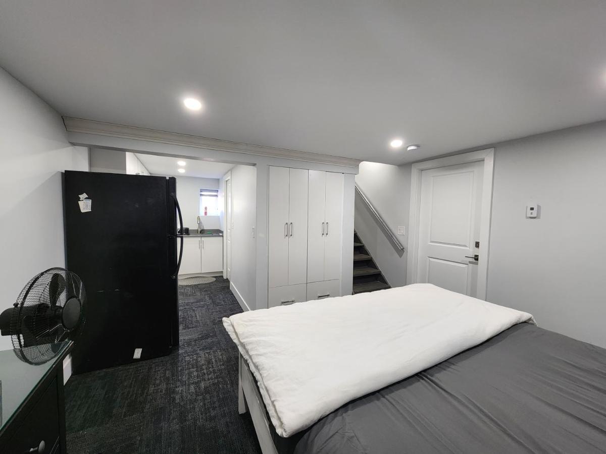 Holiday home Private Bachelor's Suite.