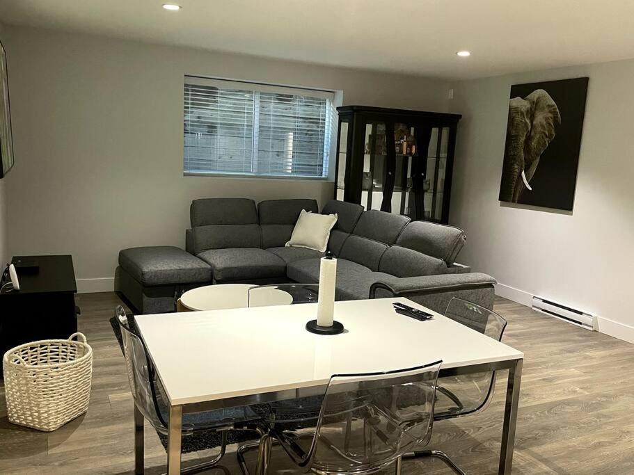 Apartment Cozy One Bedroom *