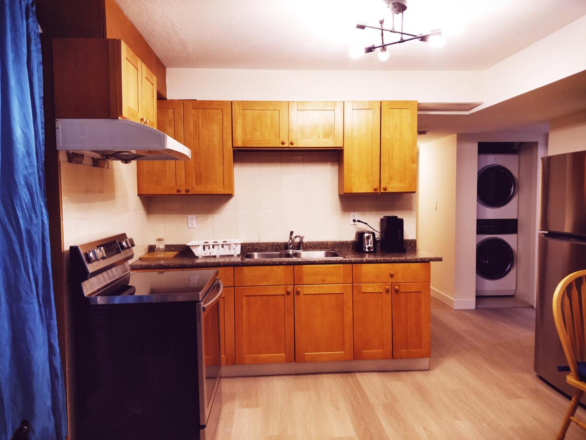4br Basement Near Port Mann Bridge Villa Surrey