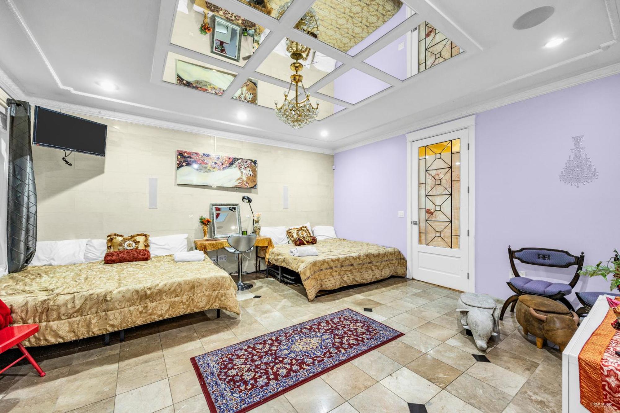 Hotel Empress Palace Surrey