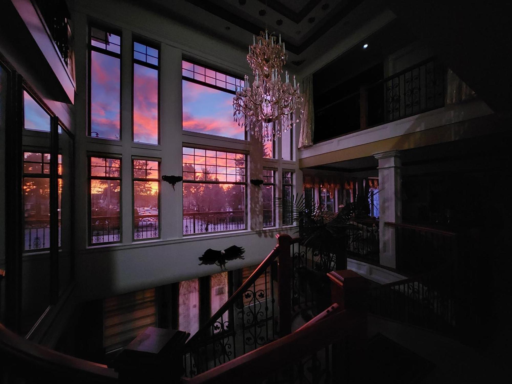 Empress Palace Hotel