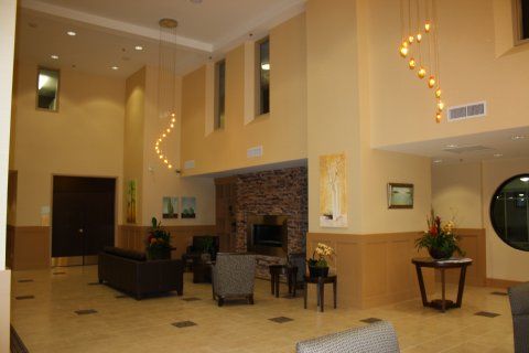 Hotel & East - Cloverdale By Ihg Surrey