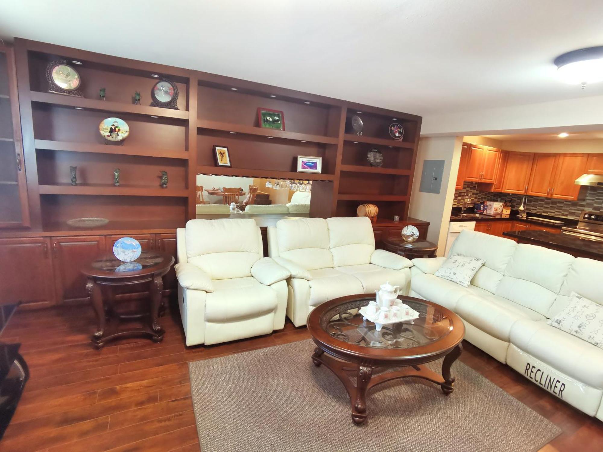 Chinese Style Two Bedrooms Villa *