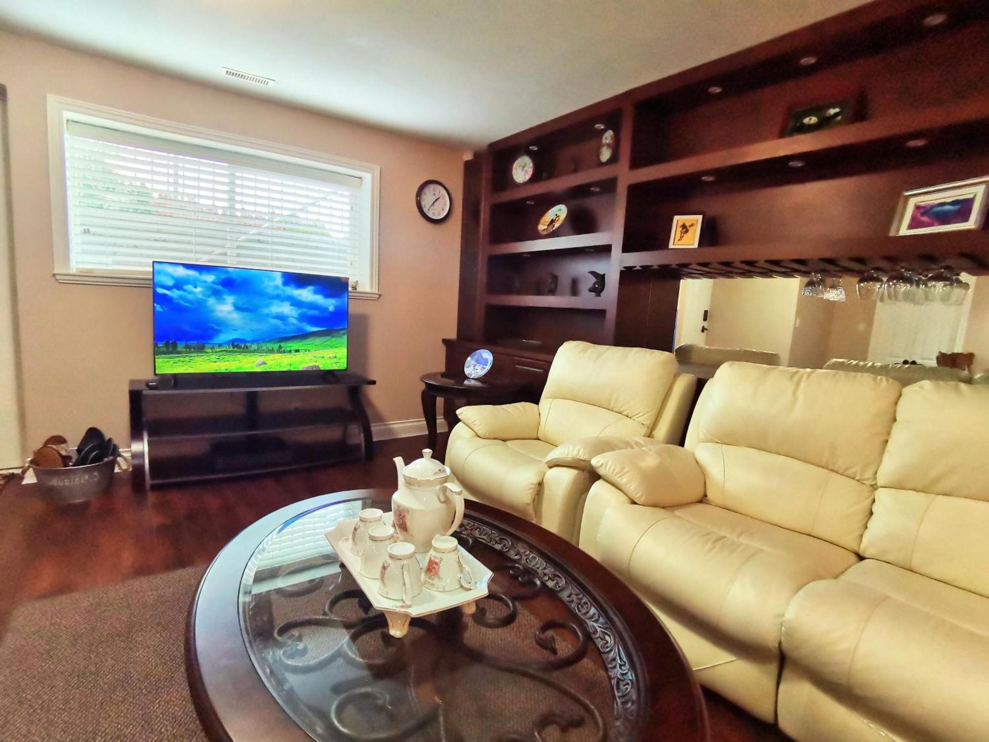 Chinese Style Two Bedrooms *