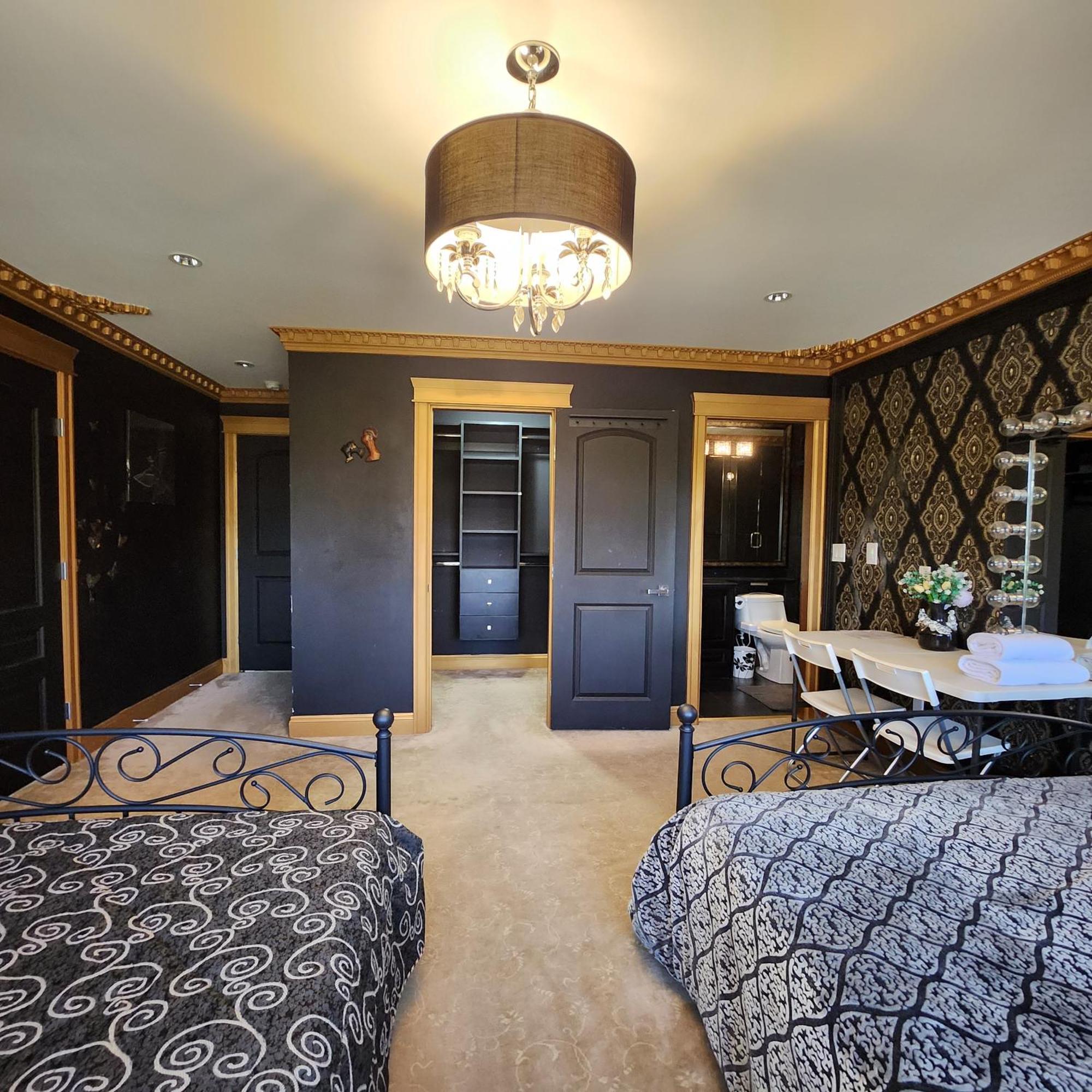 Hotel Empress Palace