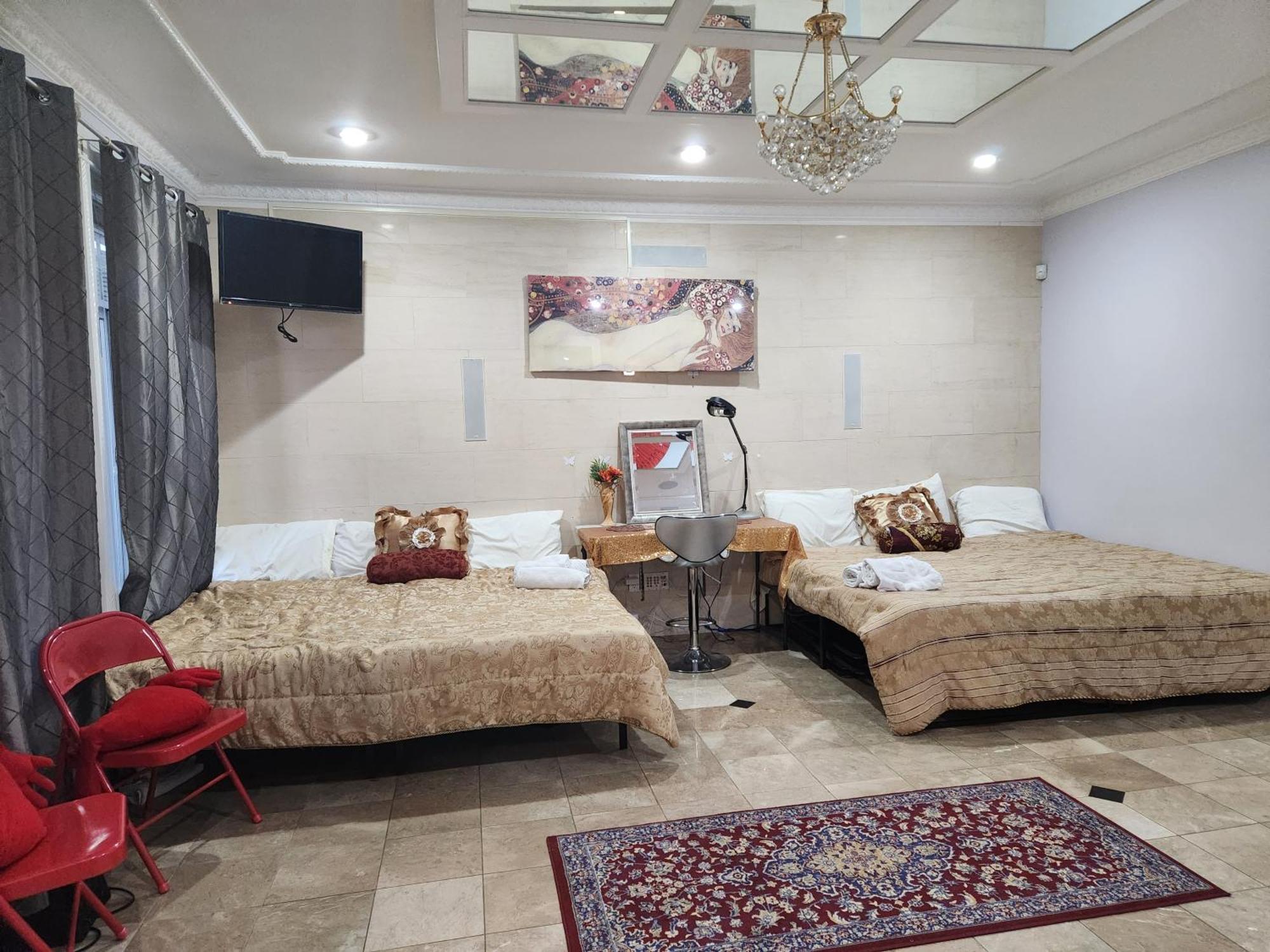 Hotel Empress Palace Surrey