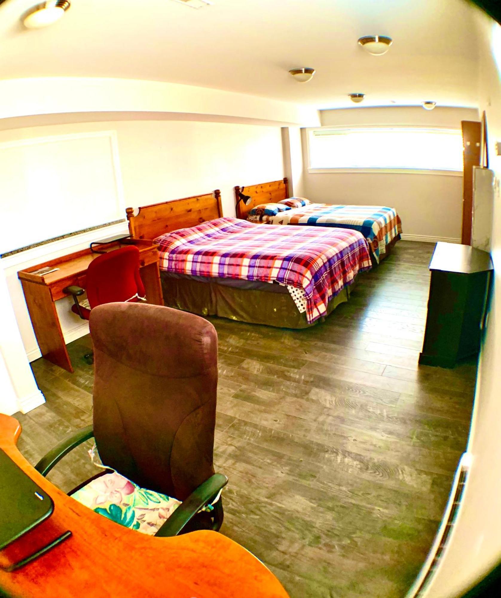 Good Location Homestay Surrey
