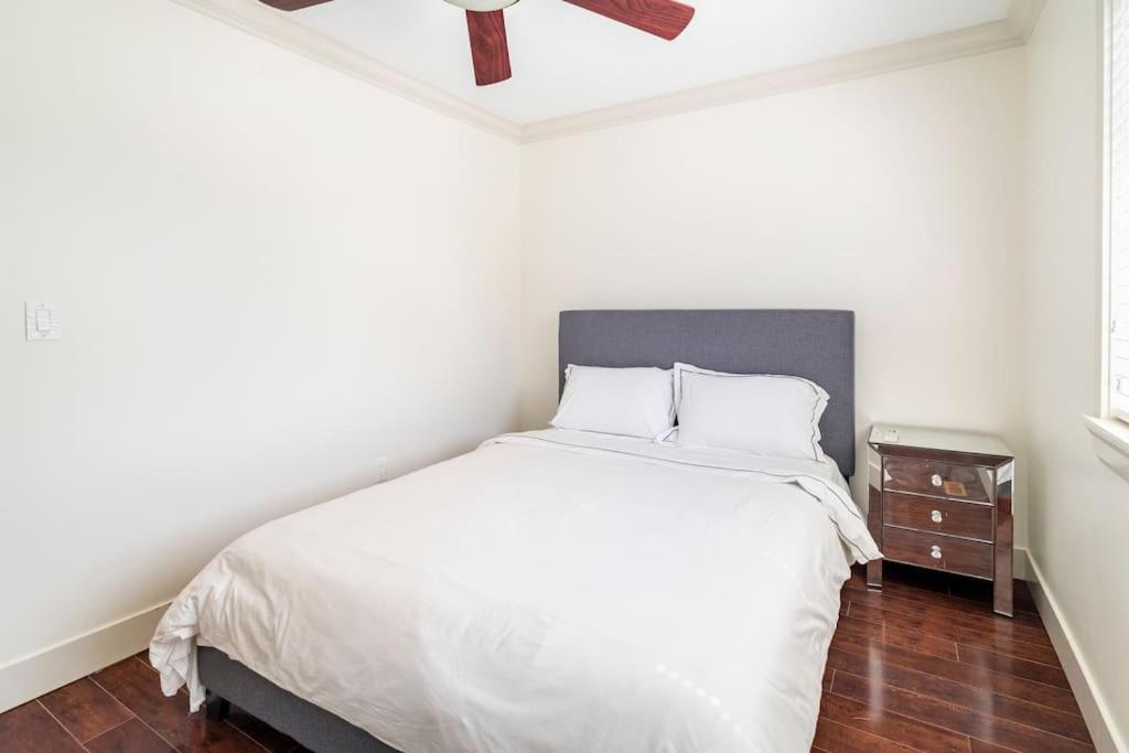 Holiday home Spacious Family Upper Level 3 Bedrooms *