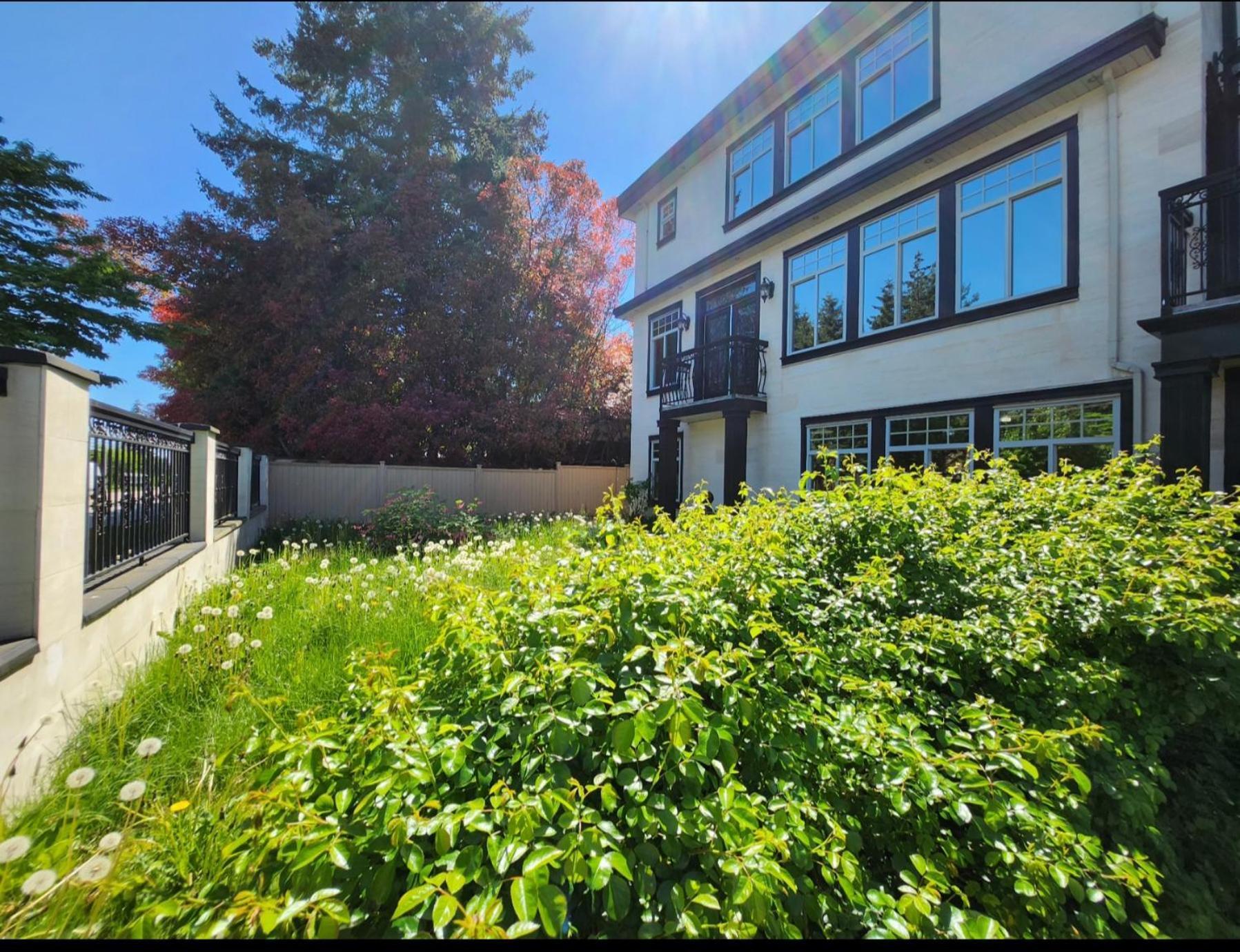 Inn The Empress Palace 4*