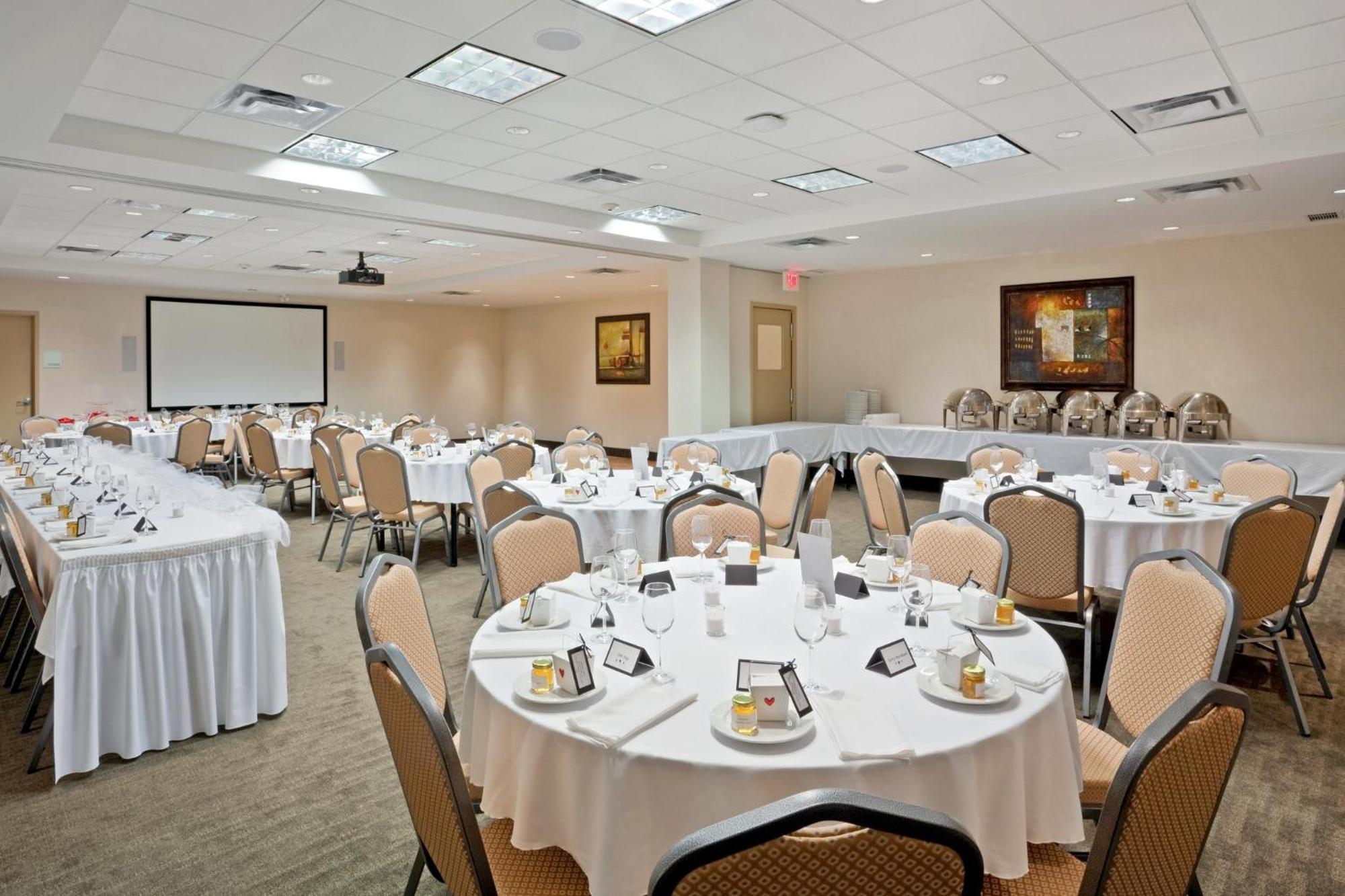 & East - Cloverdale By Ihg