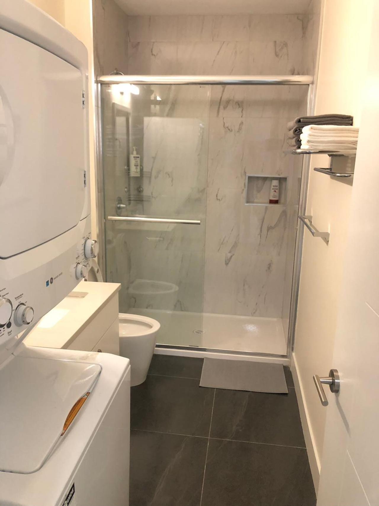 Guest house Ground Lvl Brand New - Two Bedroom *