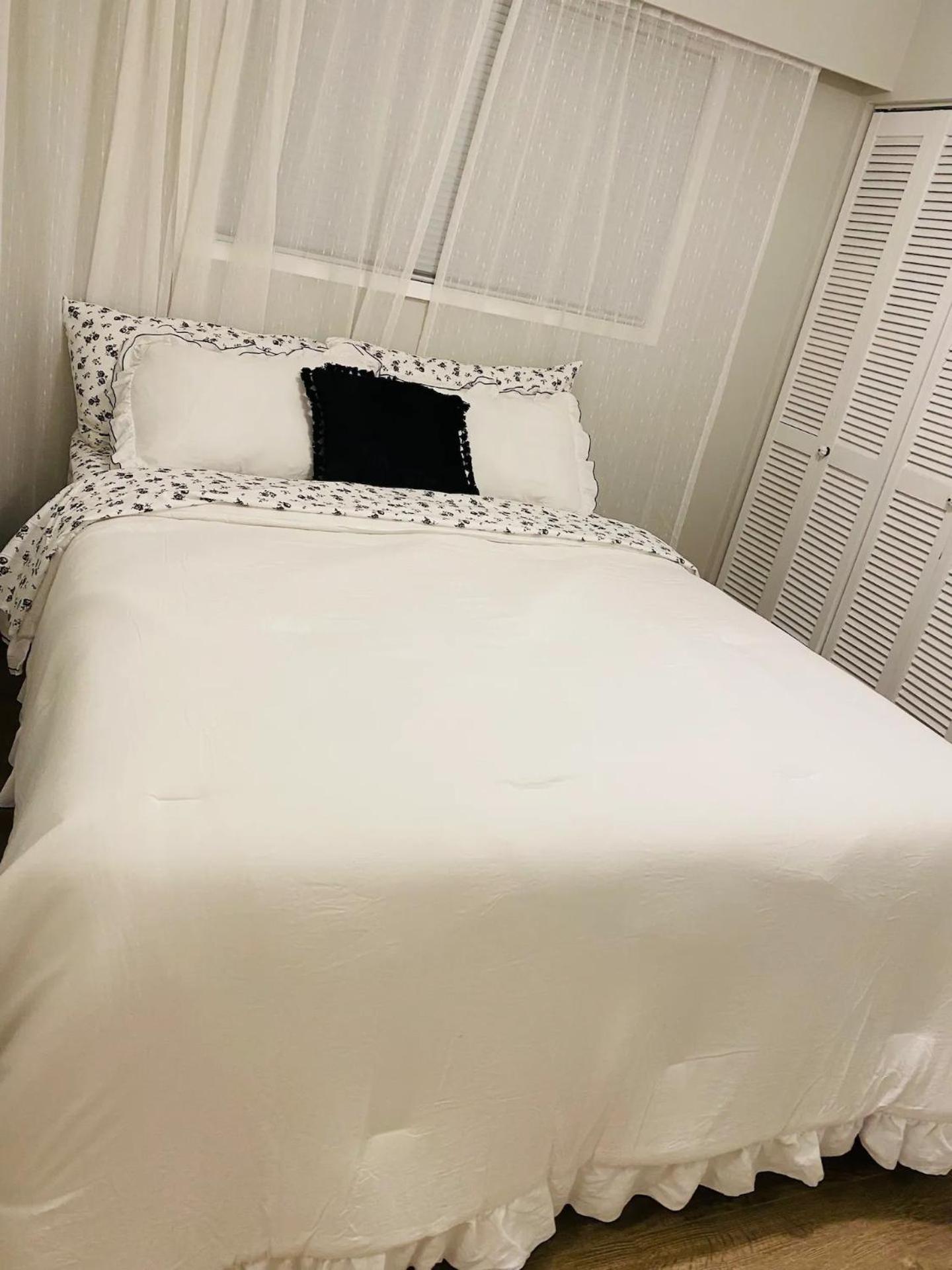 Large In Bolivar Heights * Surrey