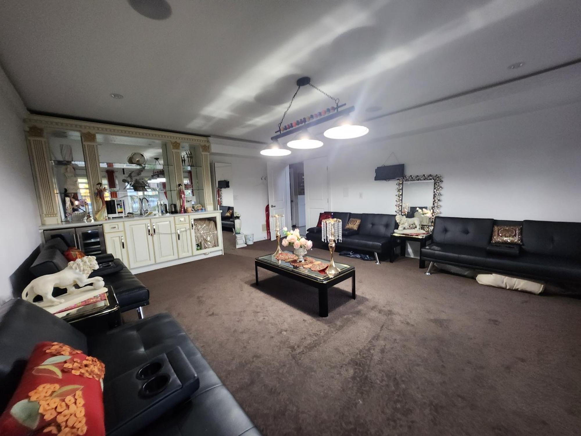 The Empress Palace Inn 4*