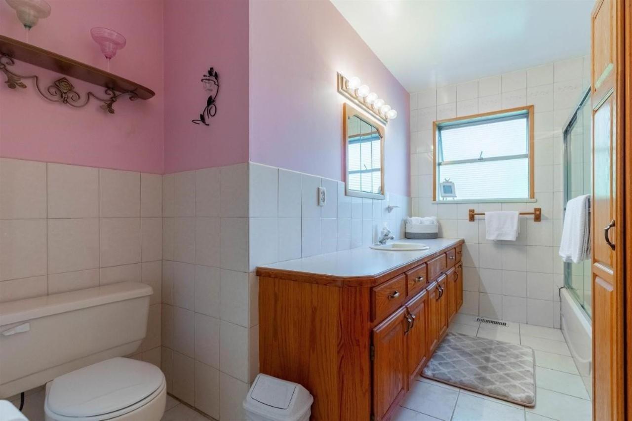 Homestay Great Location- Minutes Walk To Guildford Town Centre! 2 *