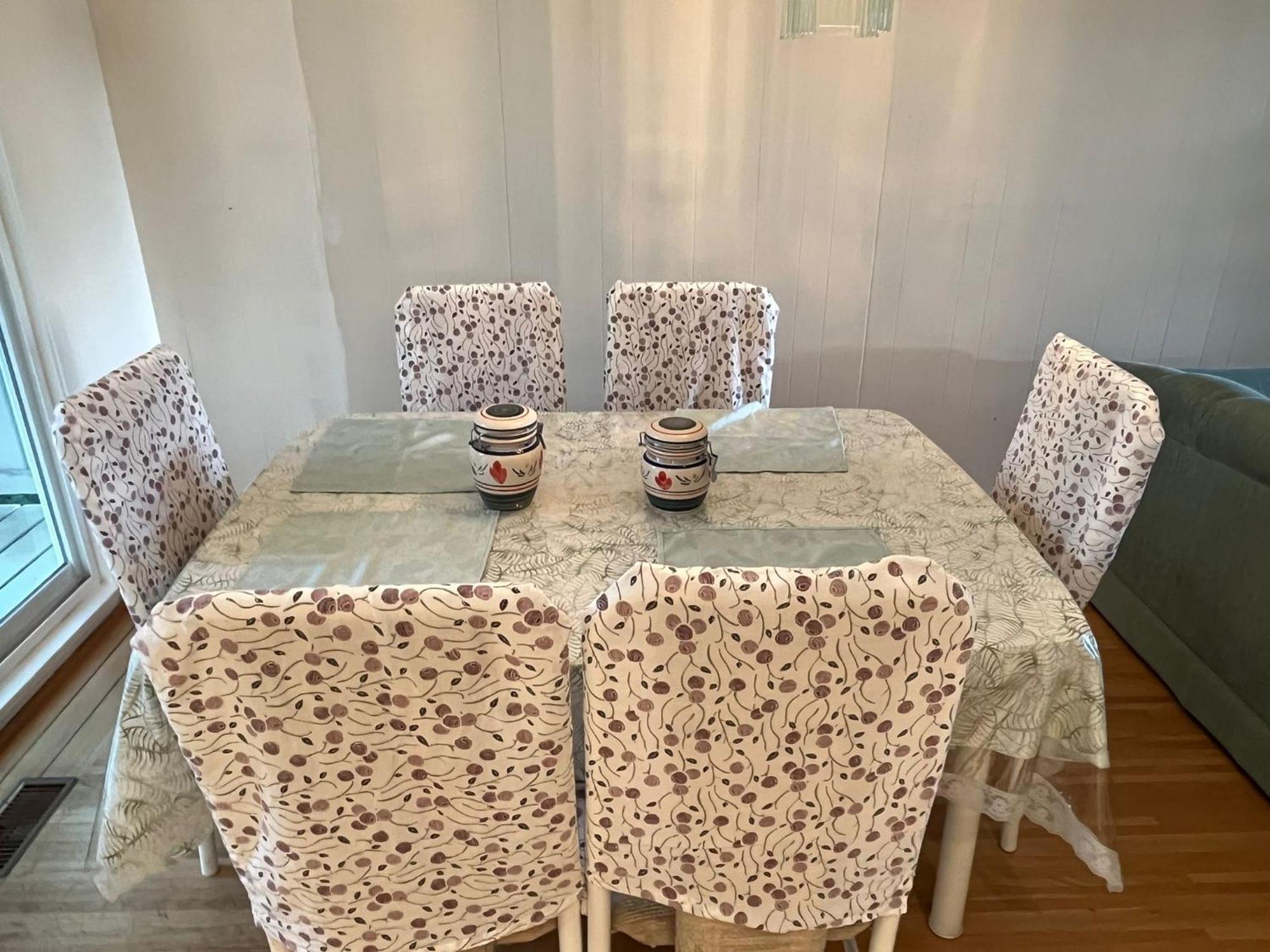Stylish Beautiful In Great Location Near Guildford Town Centre G2
