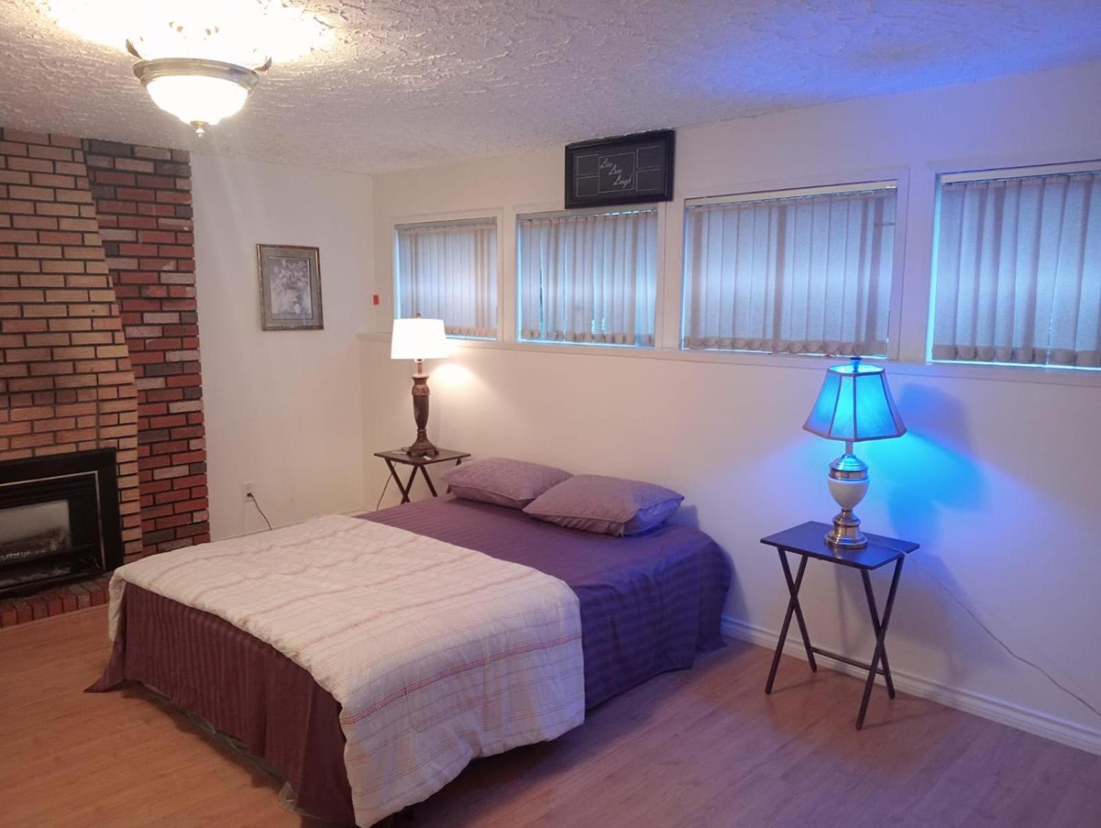 Great Family For Upto 6 Adults Near Guildford Town Center