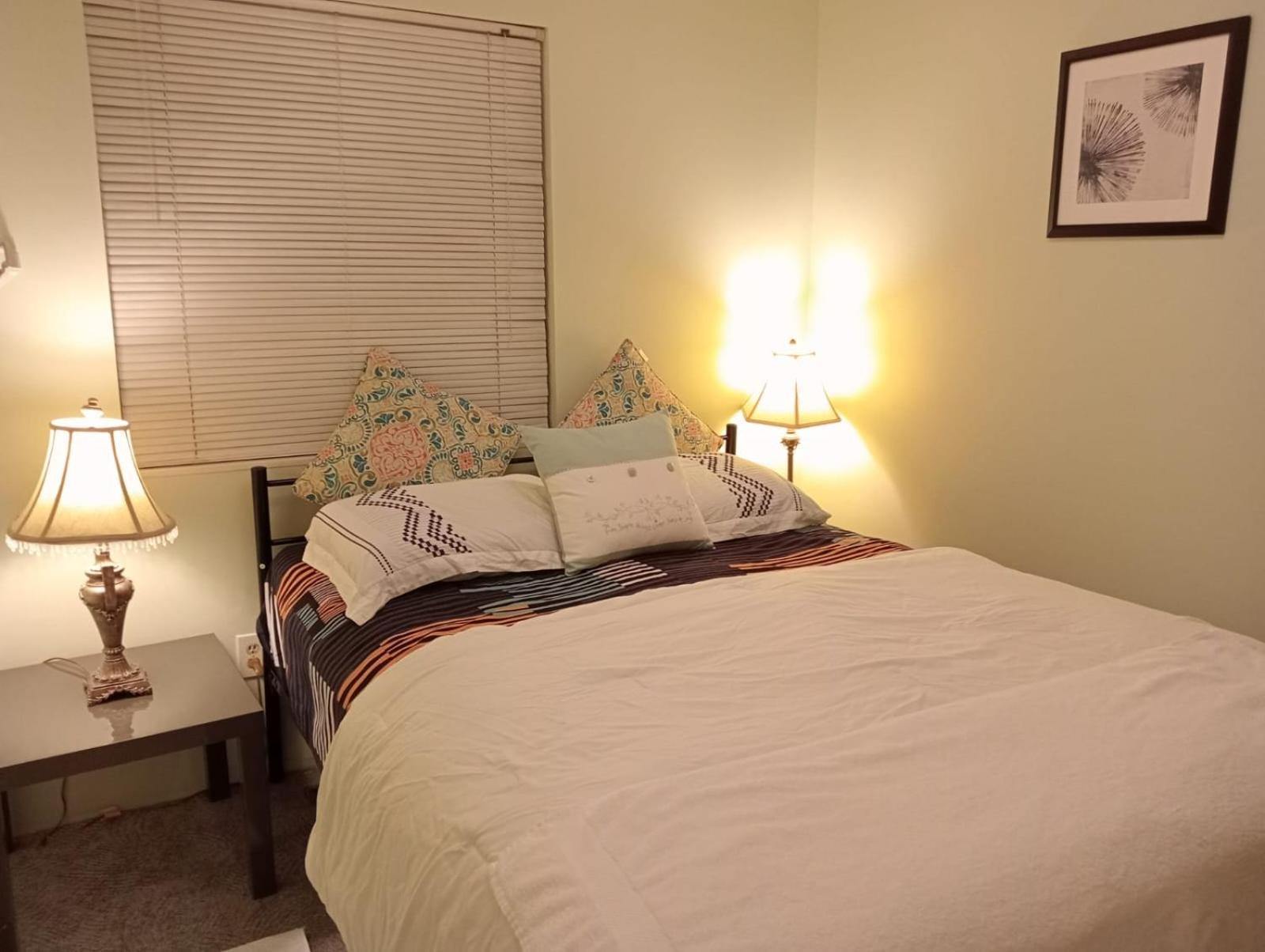 C4 Beautiful Comfy & Relaxed Private In Walkout Basement In A Great Location
