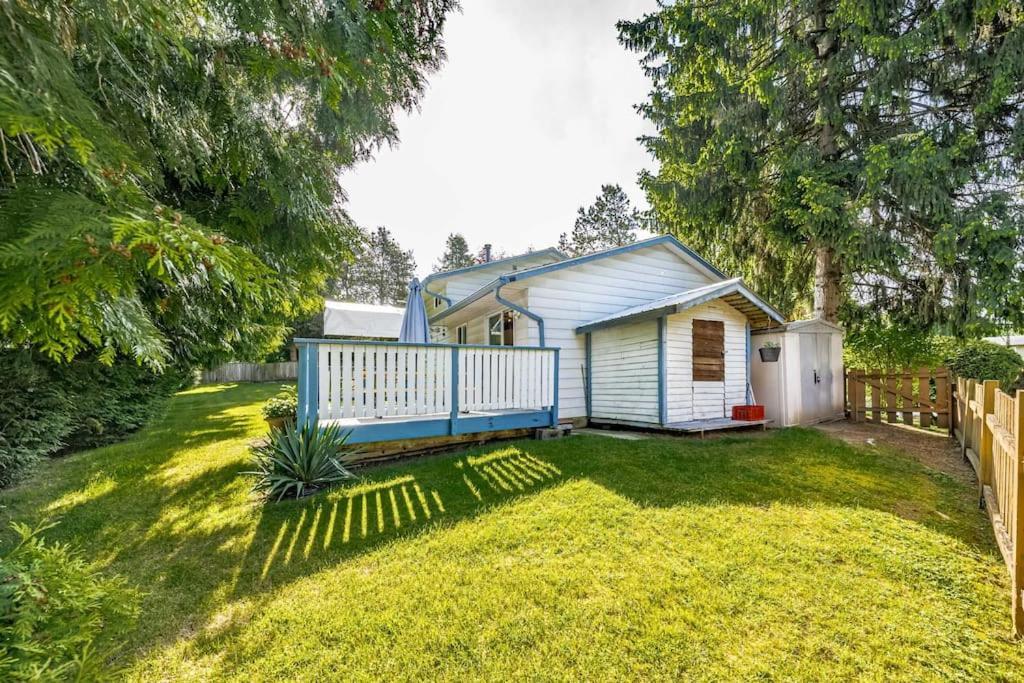 Homestay Romantic In Beautiful House Near Restaurants, Shopping & Transit C1 Surrey