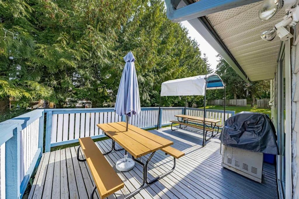 Romantic In Beautiful House Near Restaurants, Shopping & Transit C1 * Surrey
