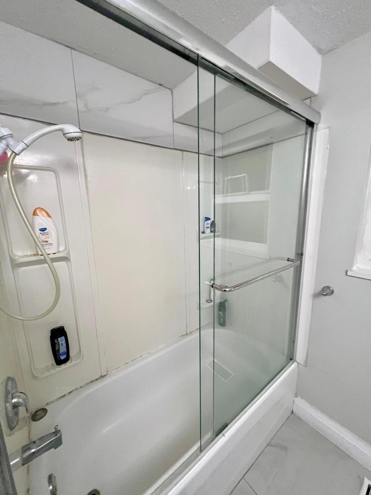 Private Near King George Boulevard