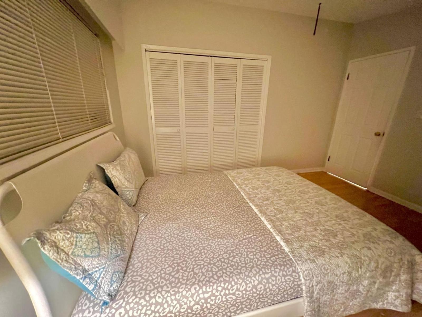 Private Near King George Boulevard