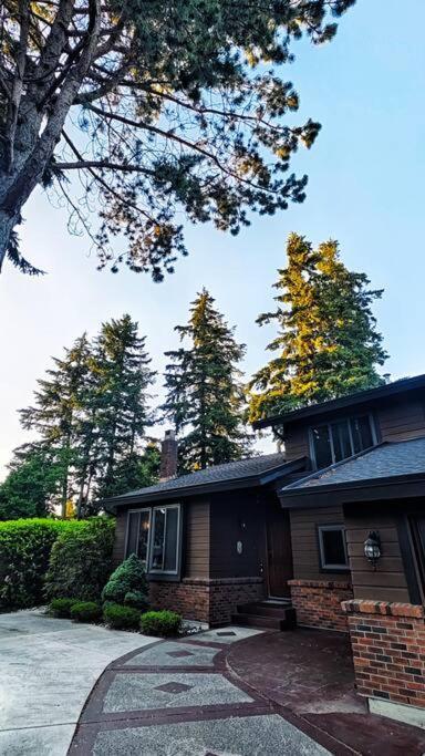 Luxury House With Pleasure Of Life * Surrey