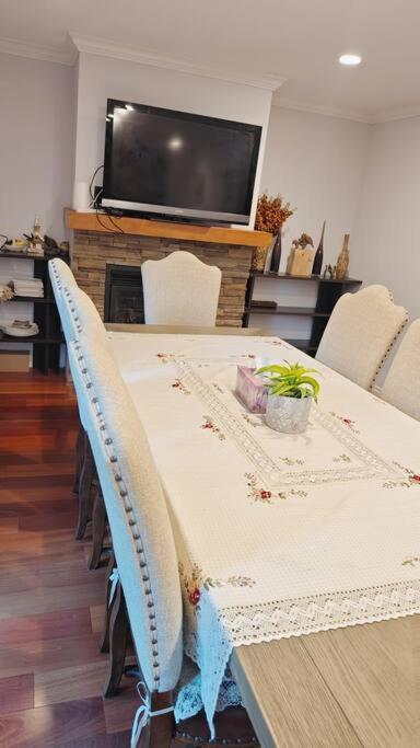 Luxury House With Pleasure Of Life Surrey