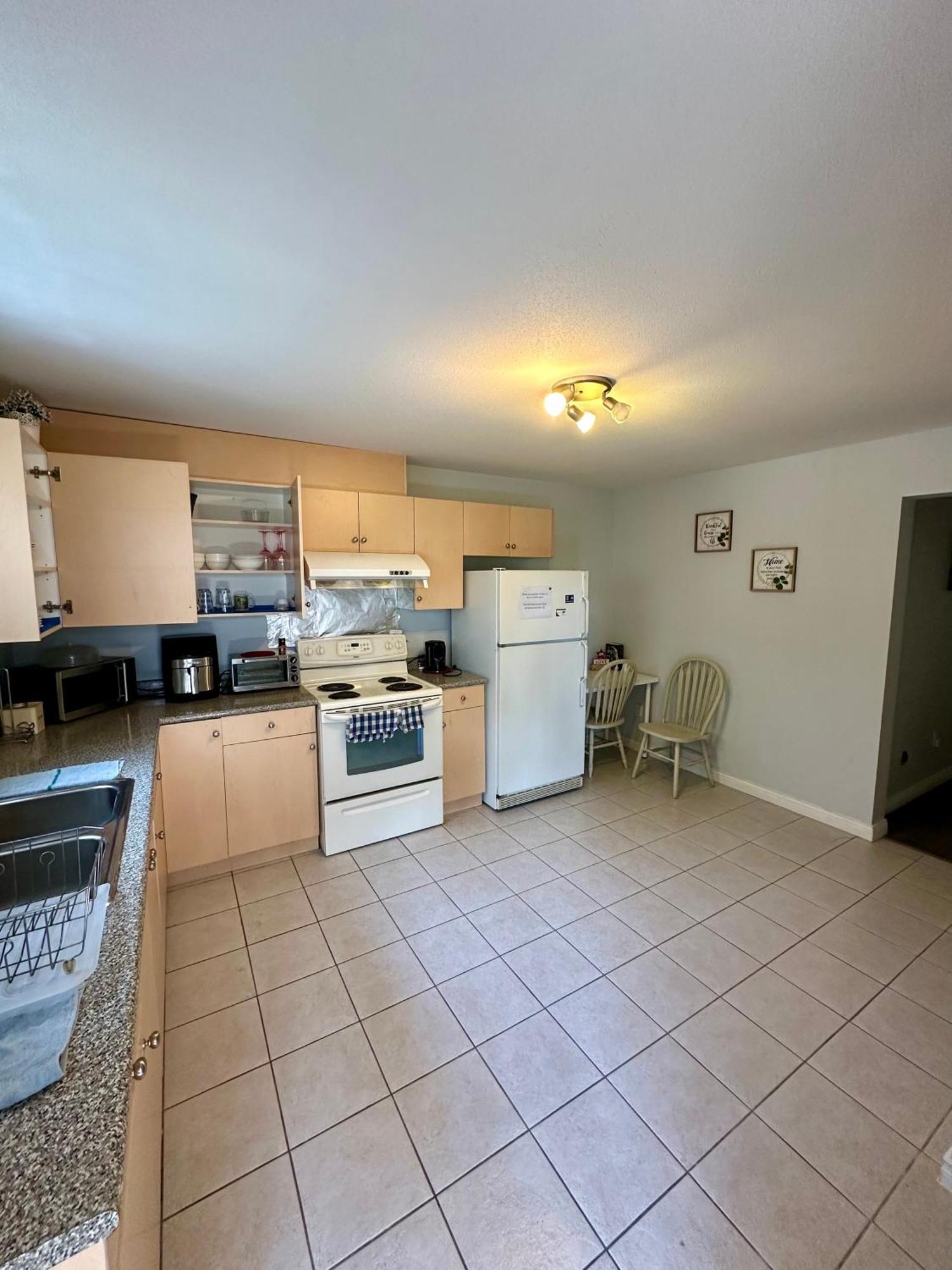 Homestay Anne's Surrey