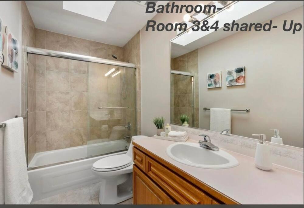 Spacious Charming Entire House In A Calming Neighborhood Surrey