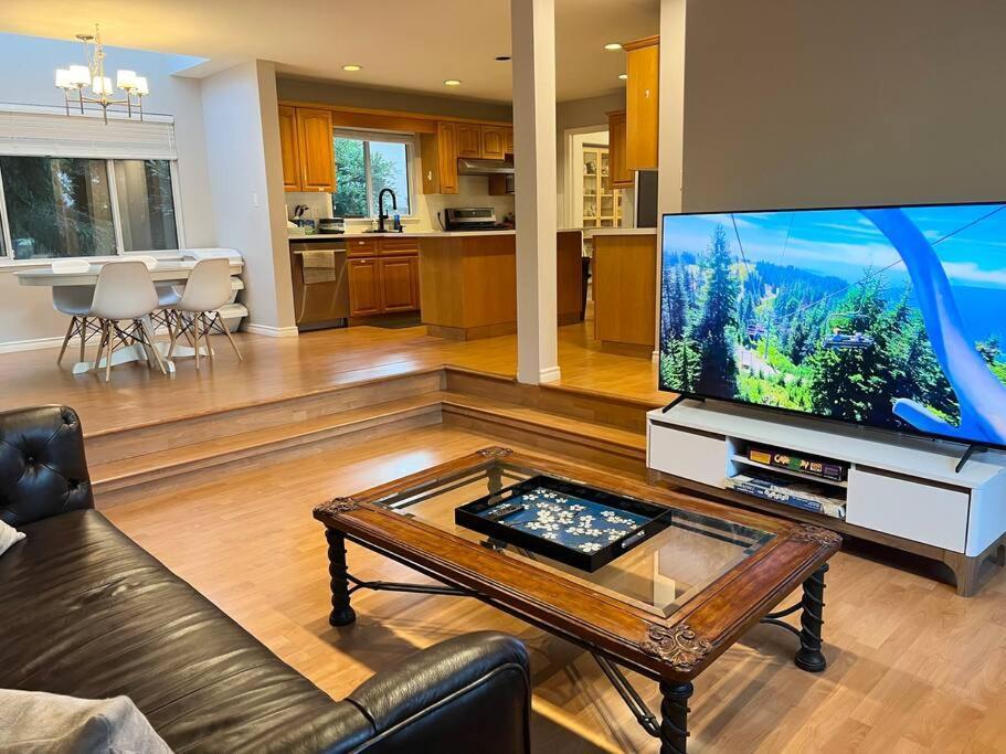 Apartment Spacious Charming Entire House In A Calming Neighborhood Surrey