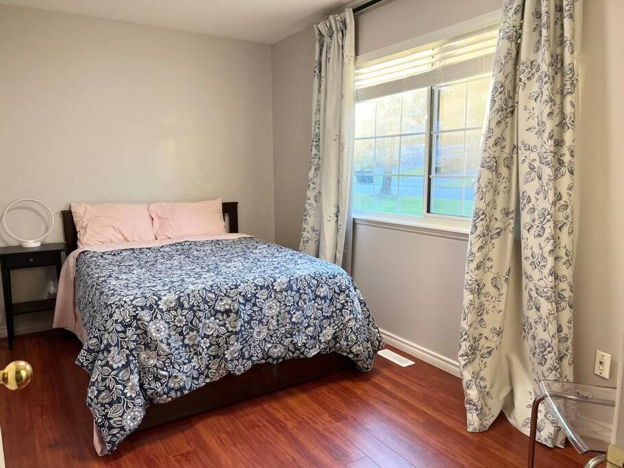 Apartment Spacious Charming Entire House In A Calming Neighborhood Surrey