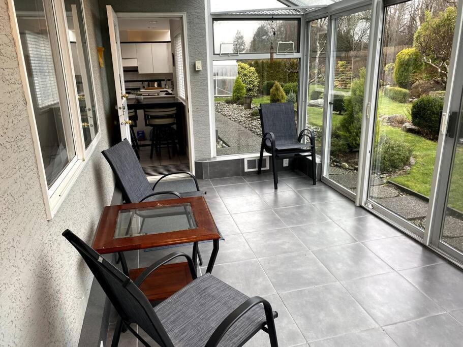 In Crescent Holiday home Surrey