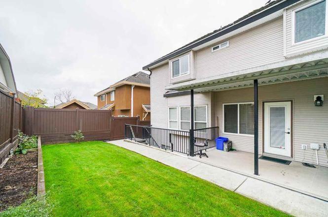 Homestay Deluxe Family In The Best Neighborhood In