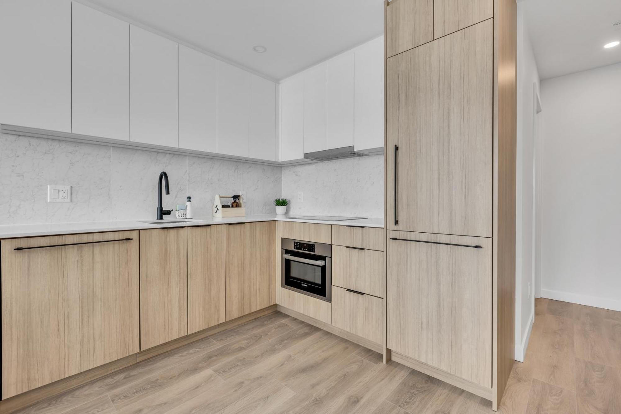 Apartment Modern 1-bedroom With Amazing Views Surrey