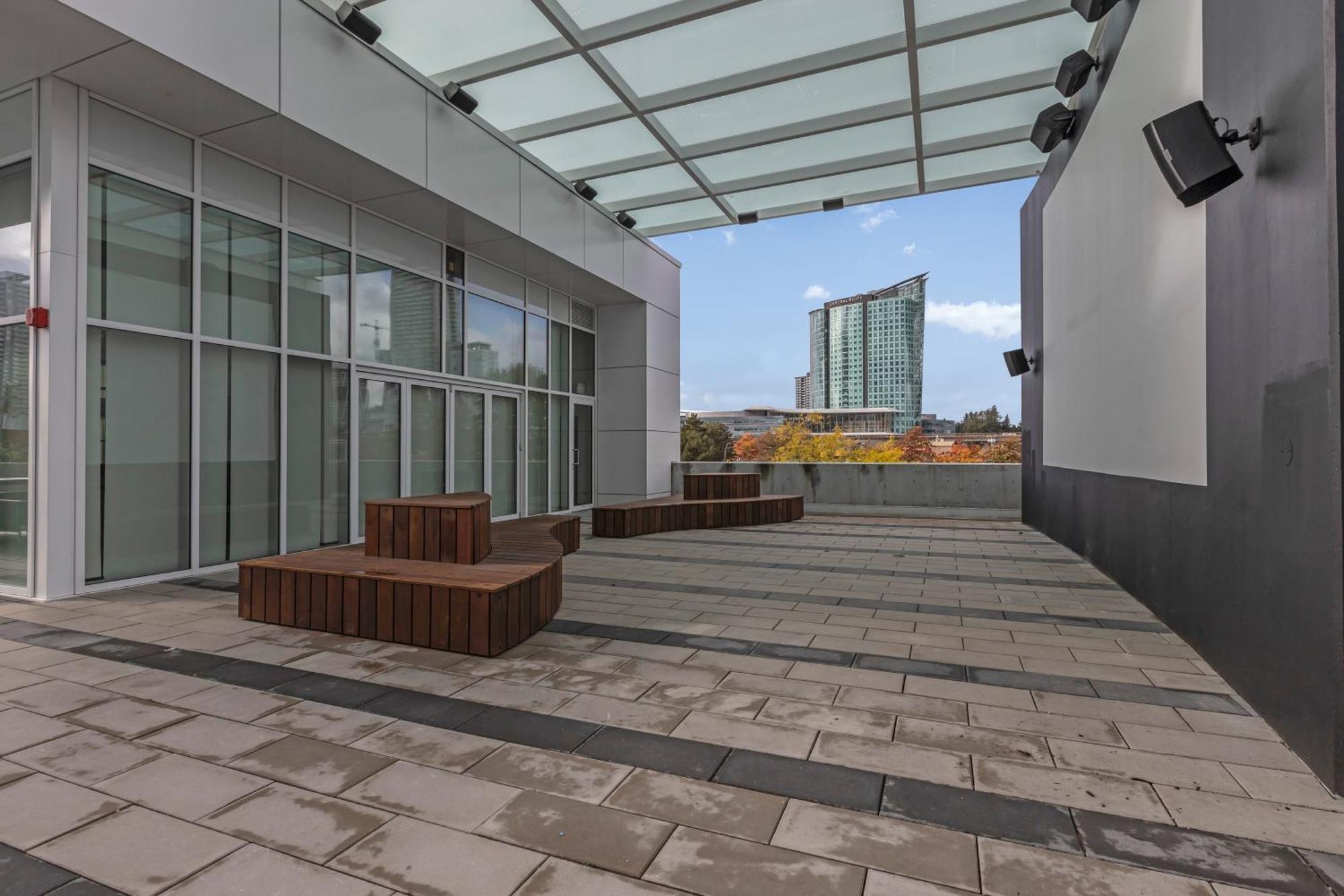 Apartment Modern 1-bedroom With Amazing Views *