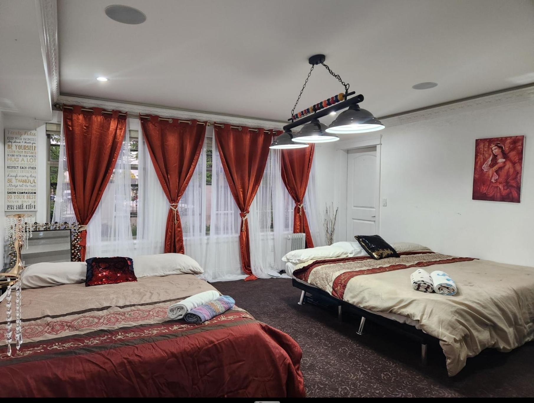 Empress Madani Palace Guest house *