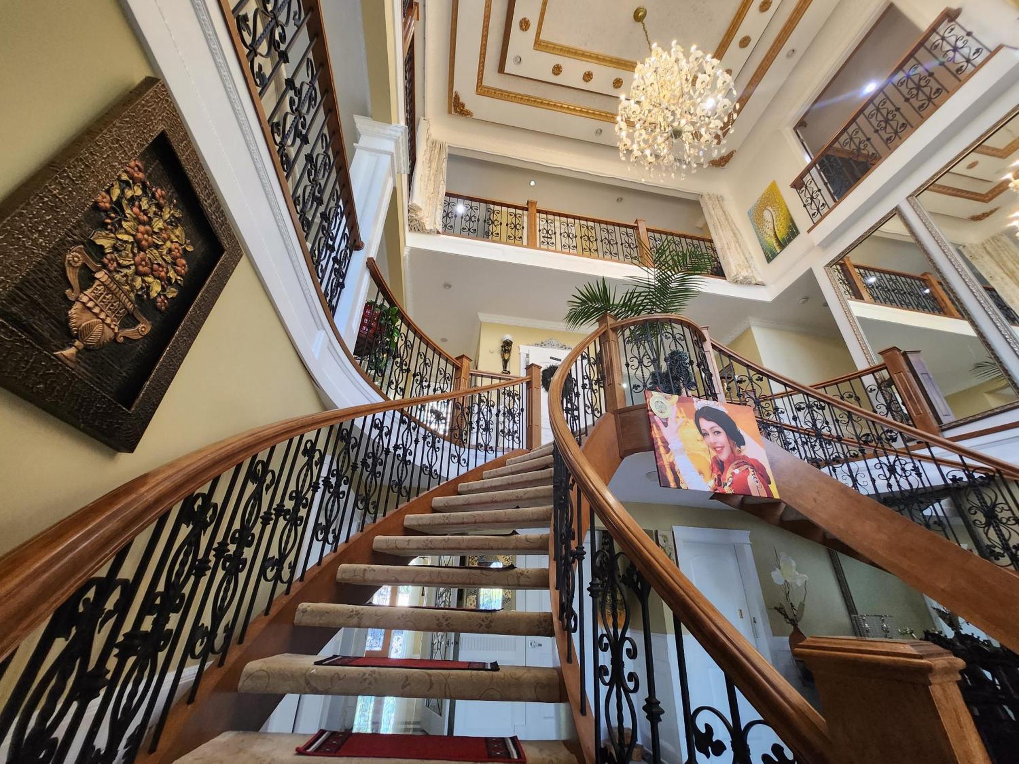 Empress Madani Palace Guest house