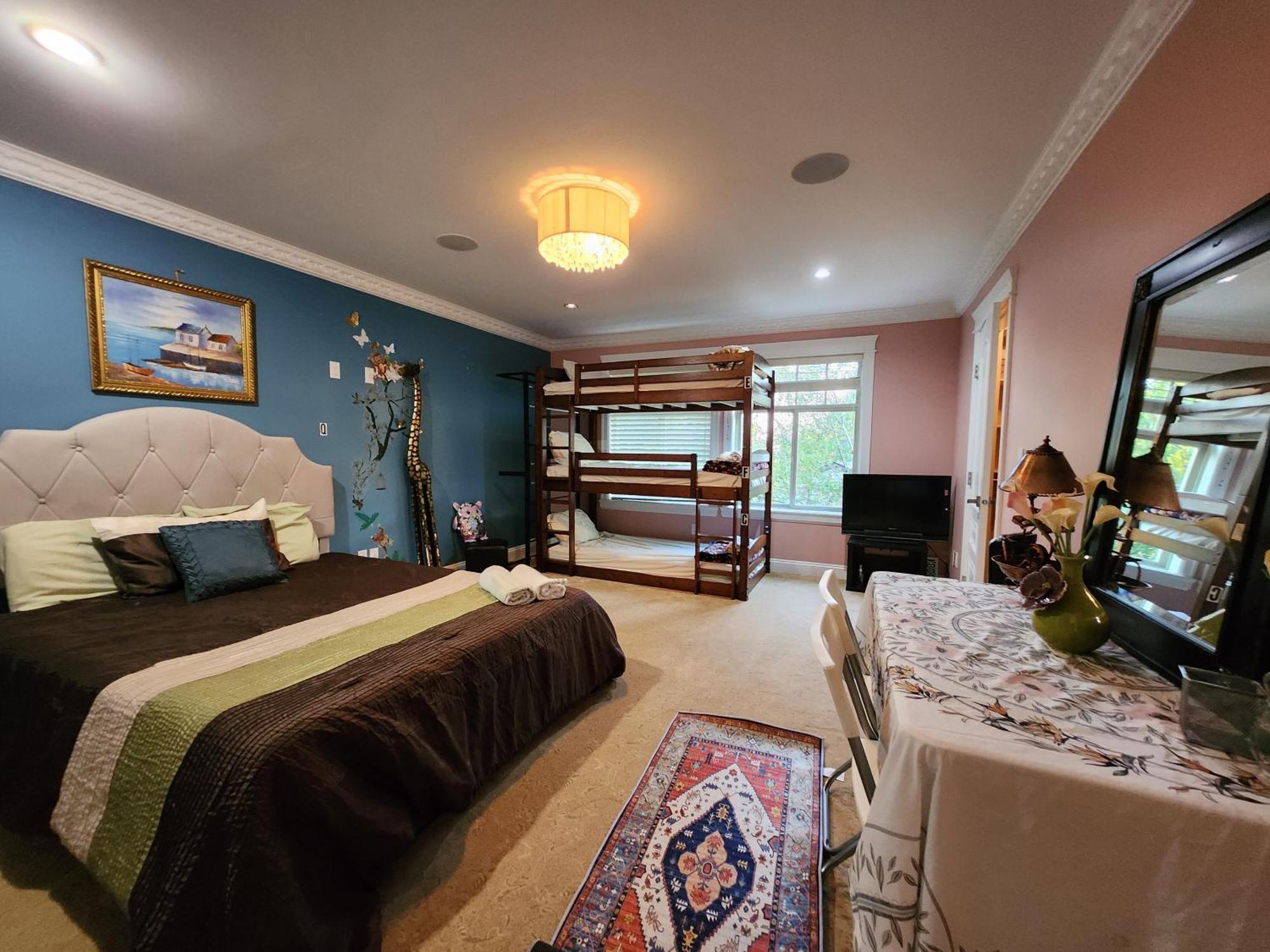 Guest house Empress Madani Palace *