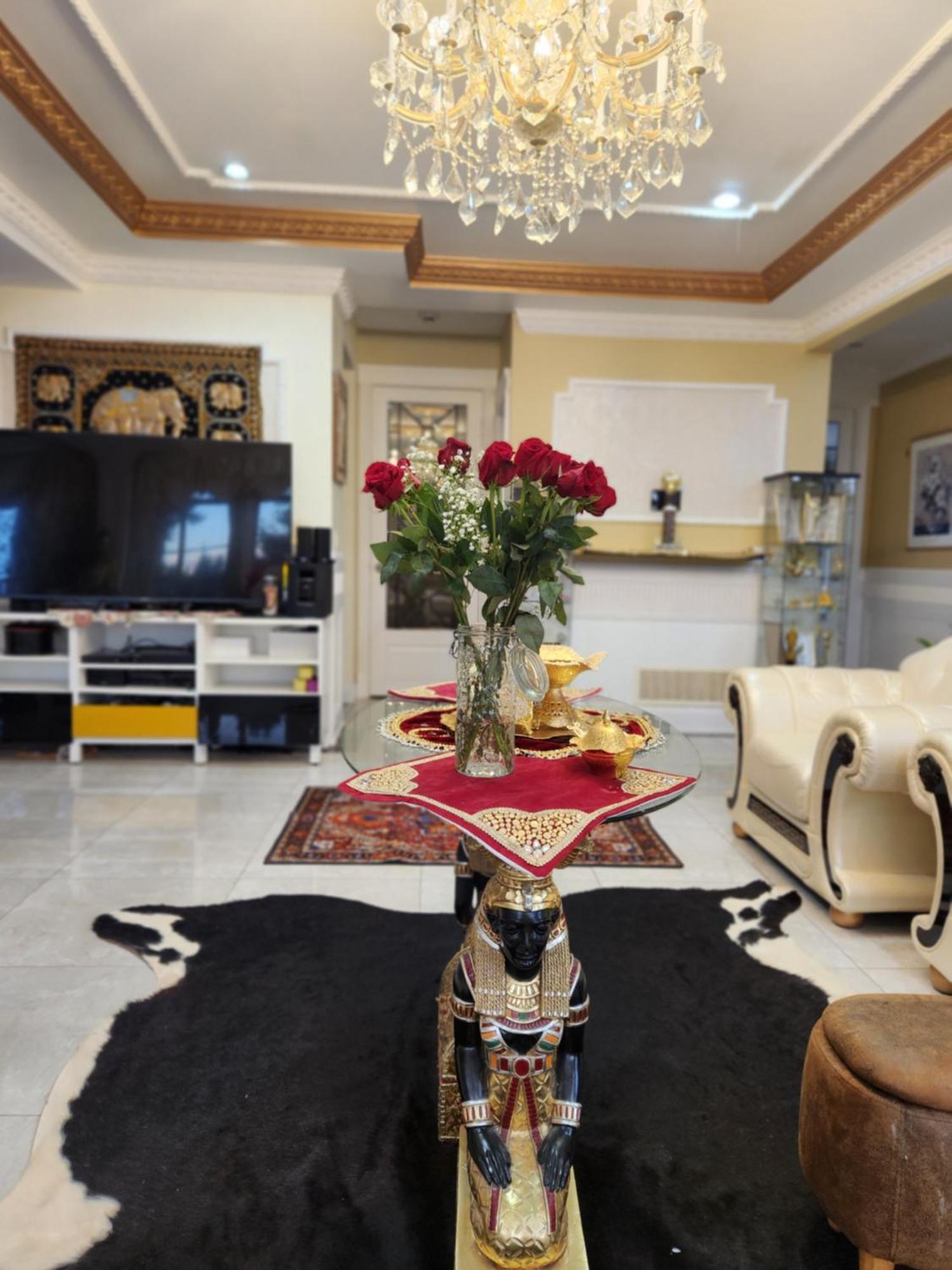 Empress Madani Palace Guest house *